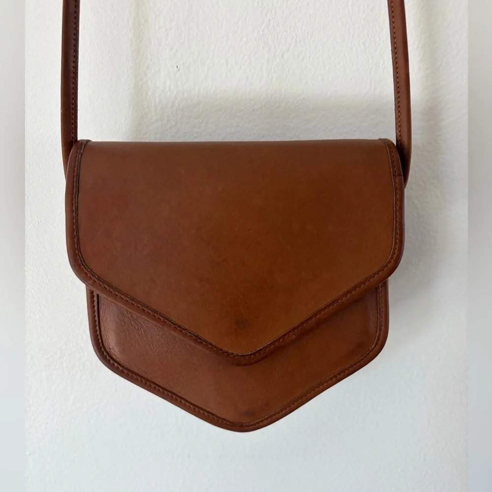Coach‎ Vintage Megan Tan Leather Flap Front Geometric Crossbody Bag